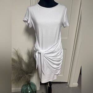 Elegant White Knot Detail Mini Dress